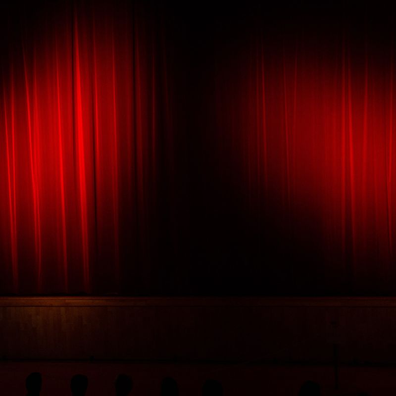 photo site web danse attitude carré Affiche gala 2025 - Danse Attitude Bréal